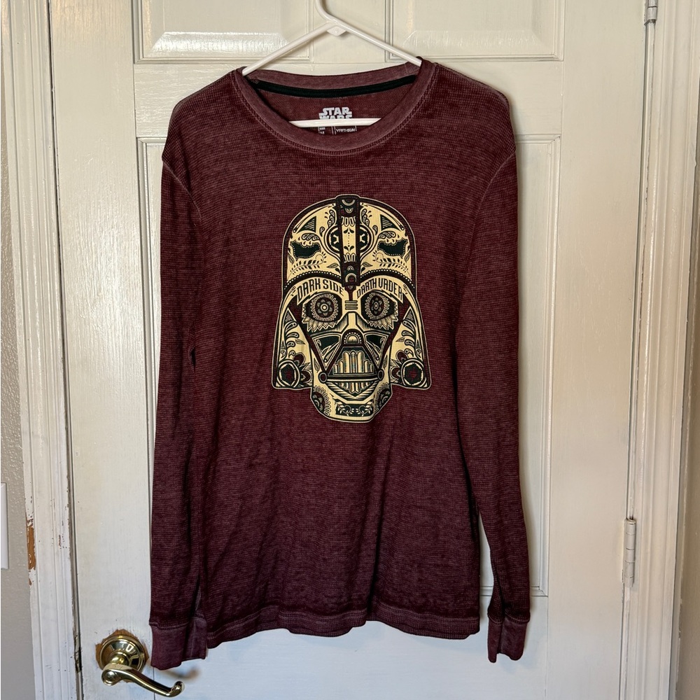 Men’s Star Wars Burgundy Long Sleeve Shirt Size M